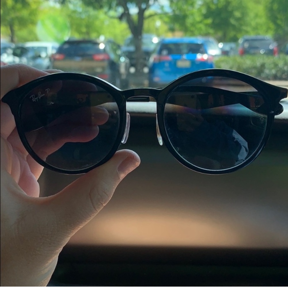 Black Ray Bans
